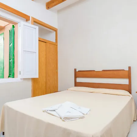 Danus Burguera Apartment *