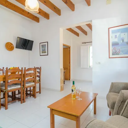 Danus Burguera Apartment *